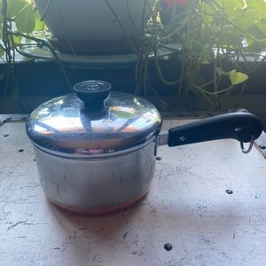 Revere Ware 1 1/2 Quart Stainless Steel Pan w/ Lid
